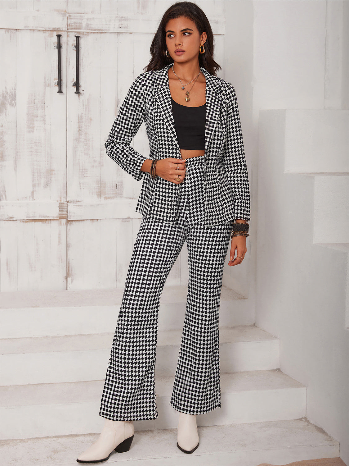 Ensemble blazer à carreaux et pantalon fendu