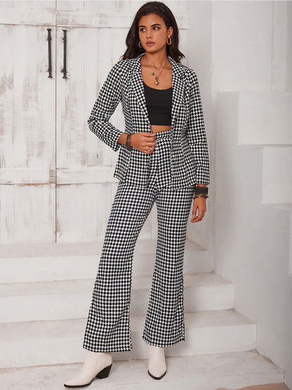 Ensemble blazer à carreaux et pantalon fendu