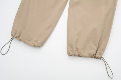 Las mujeres usan pantalones jogger de cintura alta con herramientas y pantalones casuales atados al tobillo