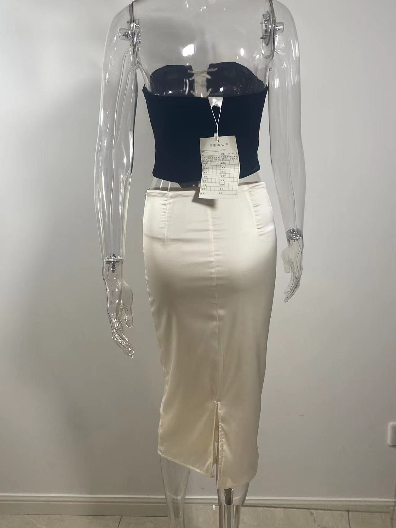 Conjunto de vestido midi con parte superior atada