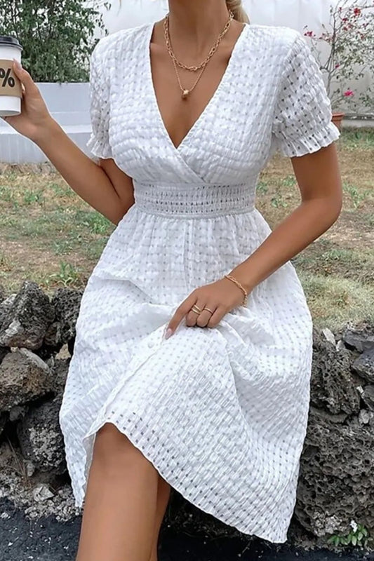 Robe texturée à manches courtes et surplis