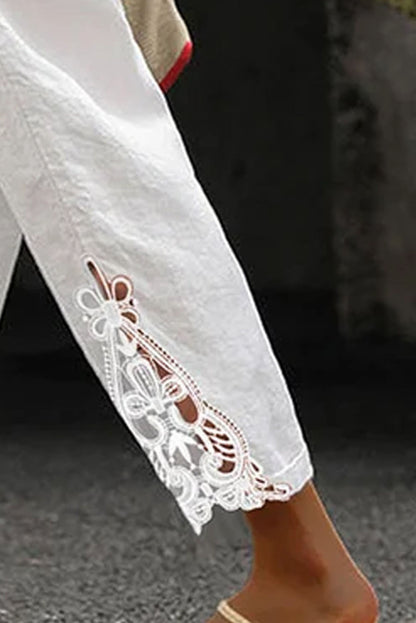 Pantalones de algodón casual con cordón y empalme de encaje blanco