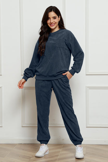 Ensemble sweat-shirt et pantalon de survêtement en velours côtelé à col rond