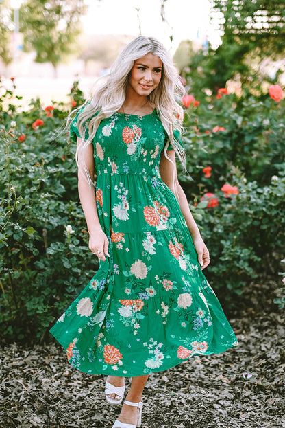 Robe midi smockée à plusieurs niveaux et imprimé floral vert