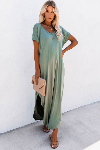 Robe t-shirt longue vert gazon avec poches cachées et col en V