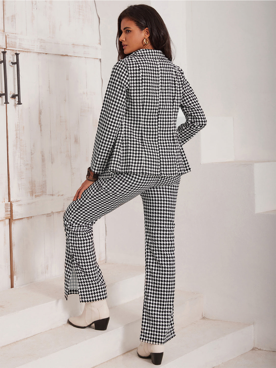 Ensemble blazer à carreaux et pantalon fendu