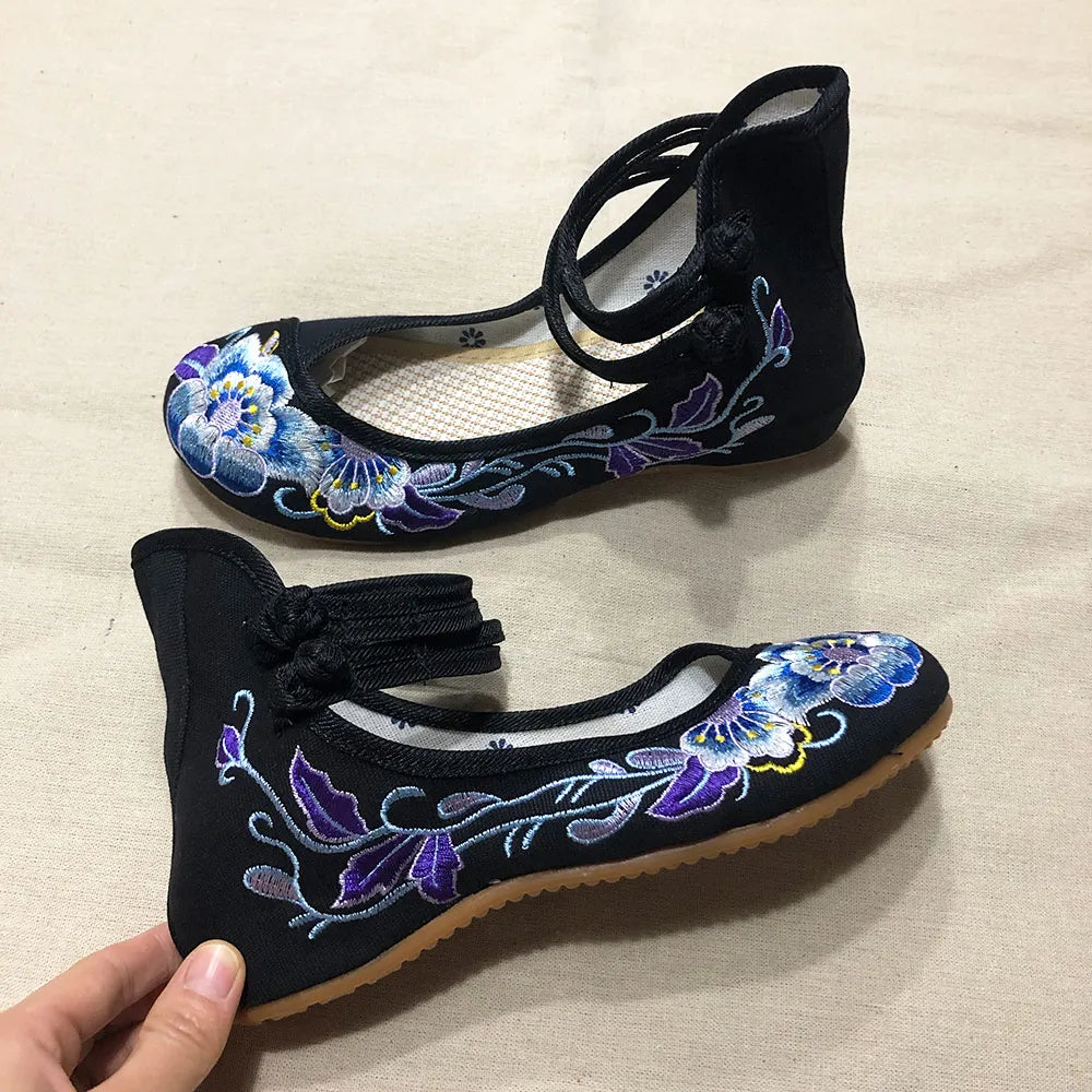 Veowalk, zapatos Vintage de algodón con bordado de flores para mujer, zapatos informales de estilo chino, cómodos Ballets de baile de lona suave, bailarina