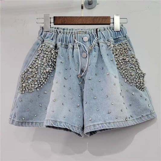 Short en jean taille haute amincissant à jambes larges et étoilé avec diamants pour femme de Heavy Industry