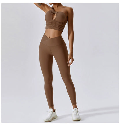 Costume de yoga européen et américain serré minceur plissé épaule oblique vêtements d'entraînement de sport danse séchage rapide sensation nue ensemble deux pièces femmes