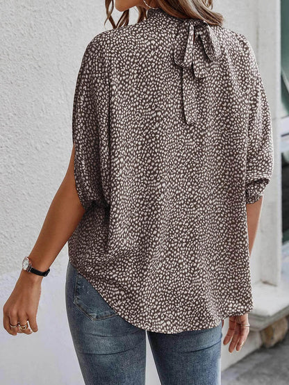 Ropa de mujer Top de manga de murciélago de verano Camisa de gasa elegante con estampado de leopardo y cordones