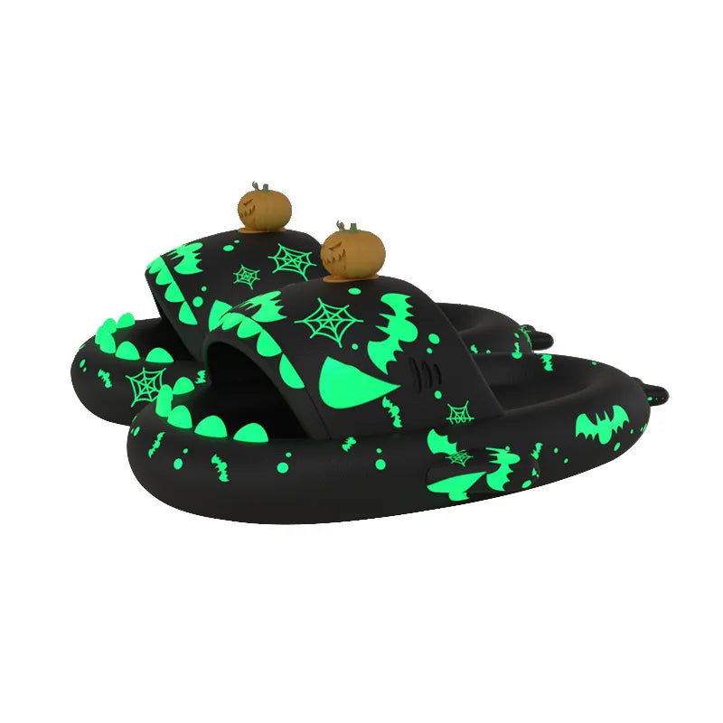 Zapatillas de tiburón con luz nocturna de calabaza para Halloween, sandalias luminosas para mujer, chanclas creativas antideslizantes para el hogar para parejas, chanclas exteriores para hombres