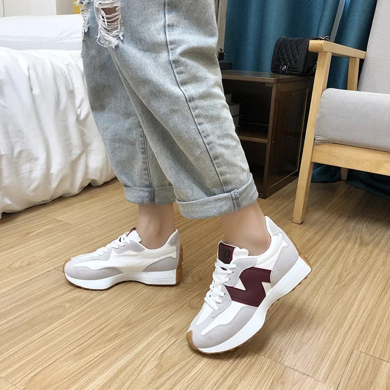 Women Sneakers 2023 New Spring Autumn Brand Luxury Vulcanize Shoes Casual Footwear Zapatillas Mujer Light Flat Breathable Shoes