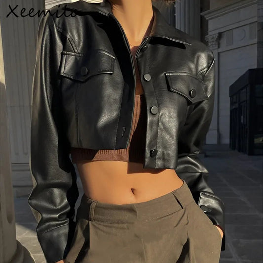 Xeemilo-Chaqueta corta de piel sintética para otoño, abrigo Y2K con cuello vuelto, decoración de botones a la moda, abrigos informales de calle Grunge 2022