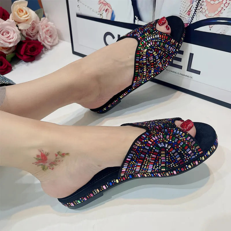 Diapositives colorées tendance pour femmes, nouvelles sandales au Design classique, chaussures de Style italien, Mules d'été à talons bas, confortables, 2023