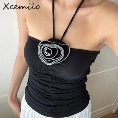 Xeemilo-Camiseta sin mangas con hombros descubiertos y cuello Halter, Tops cortos de tubo estéticos con flores en 3d, camisola ajustada plisada sin mangas para verano 2023