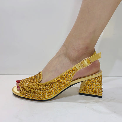 Sandales de luxe à la mode Top Designers italiens 2023 Party Bright Diamond Uppers Chaussures d'été pour femmes avec talons hauts Nigeria