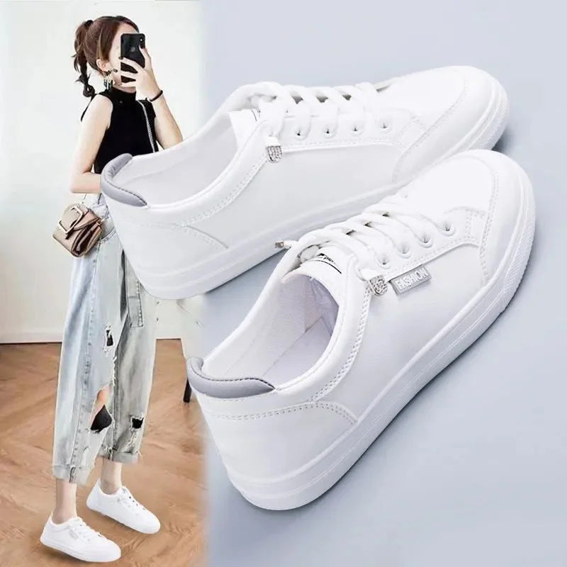 2023 zapatillas de deporte para mujer, zapatos vulcanizados, zapatos planos transpirables de primavera y otoño, zapatos de malla de Color sólido, zapatos blancos informales para mujer joven