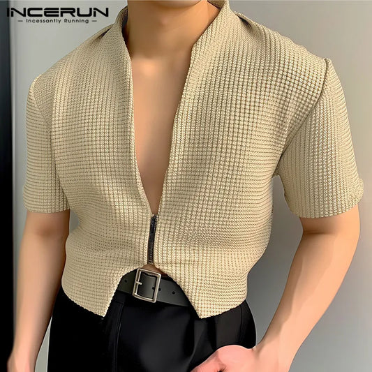 2024 camisa de hombre de Color sólido con cuello en V de manga corta ropa informal con cremallera ropa de hombre elegante Casual Tops cortos irregulares S-5XL INCERUN