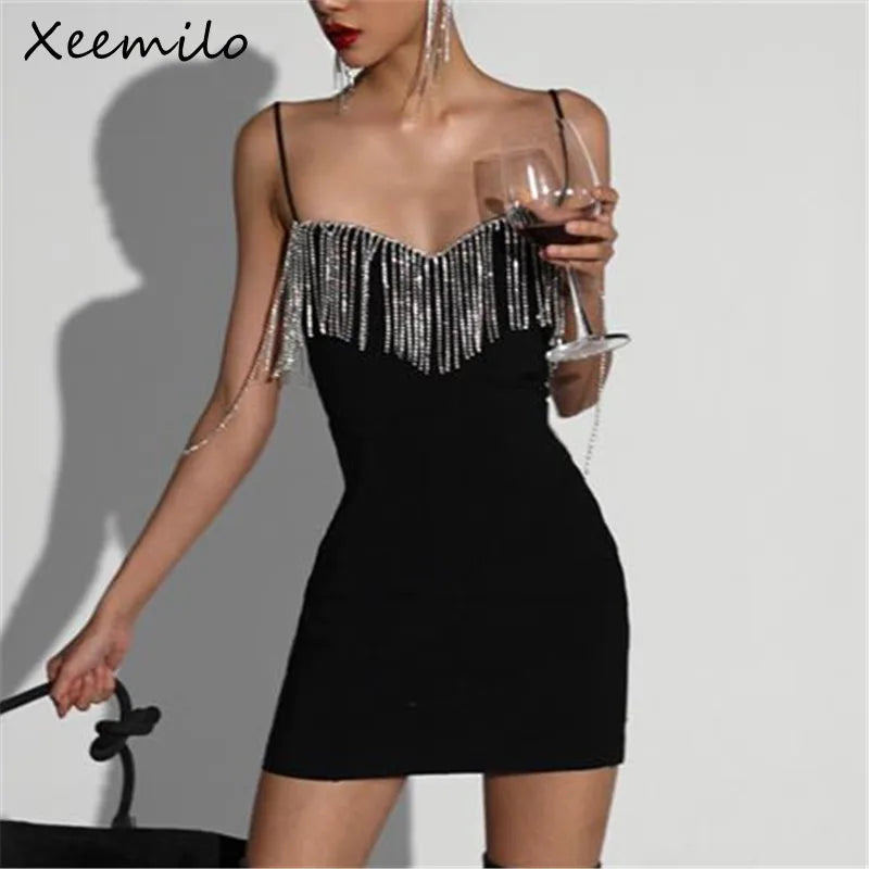 Xeemilo-vestido de fiesta de verano con diseño de cadena de mampostería, vestido Sexy negro con tirantes y cuello en V, Vestidos de noche para discoteca, Vestidos elegantes ajustados a la moda