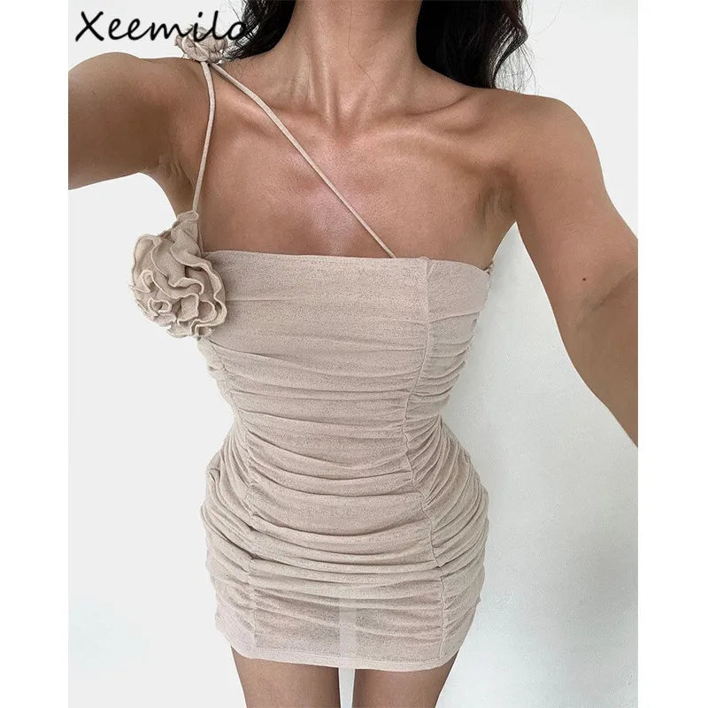 Xeemilo-Vestido plisado de malla Vintage, Mini Vestidos con cuello oblicuo y flores estéticas, hombros descubiertos, novedad de verano, Vestidos de fiesta sin espalda