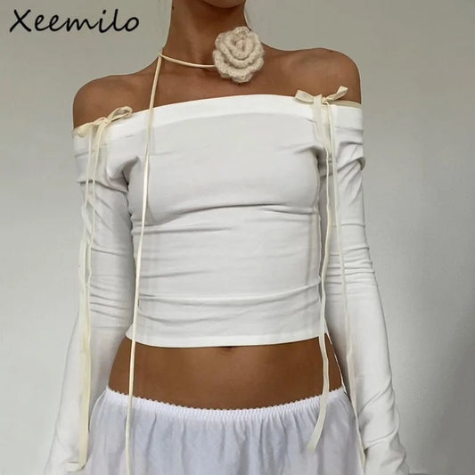 Xeemilo-Tops cortos informales con hombros descubiertos para mujer, camiseta de manga larga con lazo liso Y2K, camiseta elástica elegante con cuello oblicuo 2023