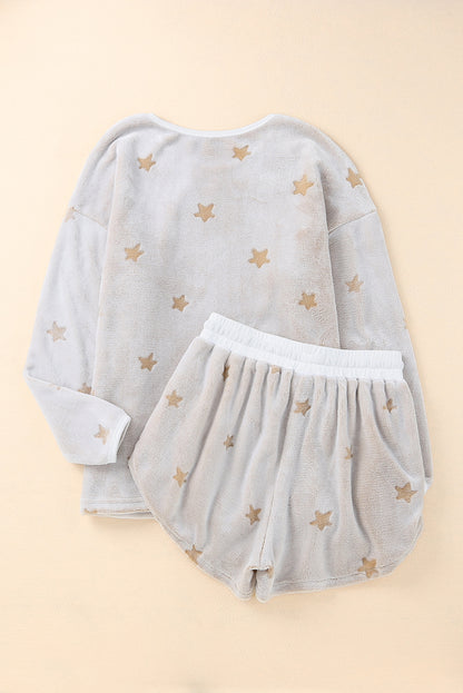 Conjunto de salón de pantalones cortos y jersey de manga larga con estampado de estrellas de felpa blanco