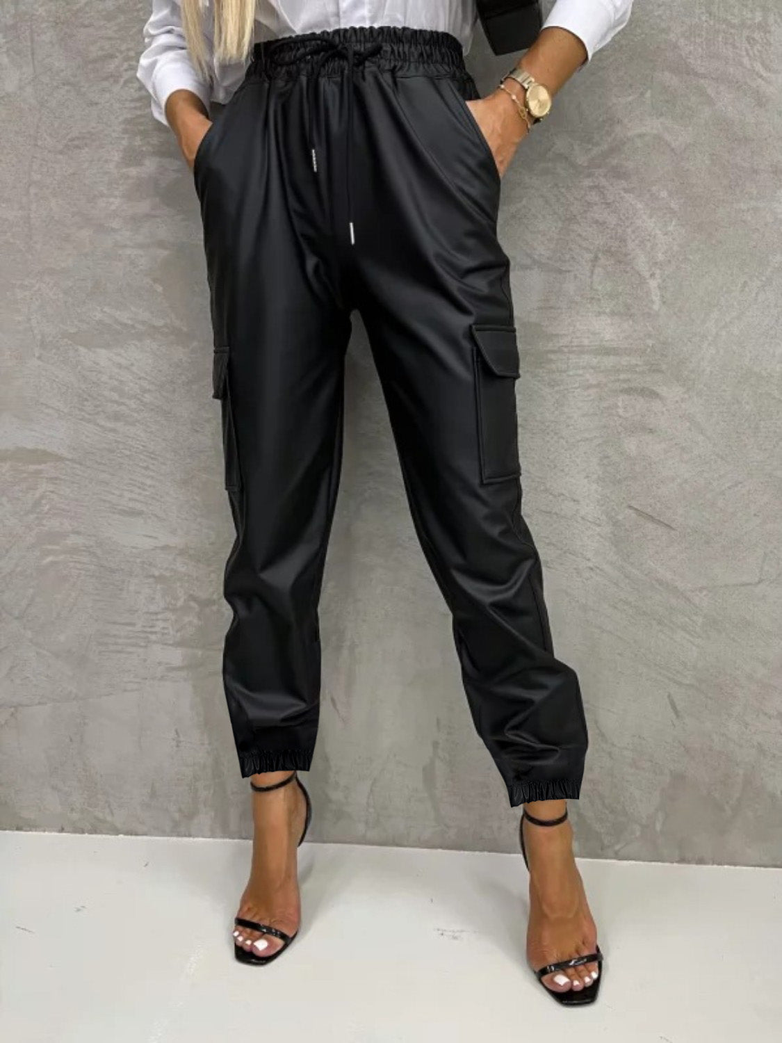 Pantalon taille haute noué avec poches