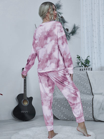 Ensemble de salon avec haut à col rond et pantalon à cordon de serrage tie-dye