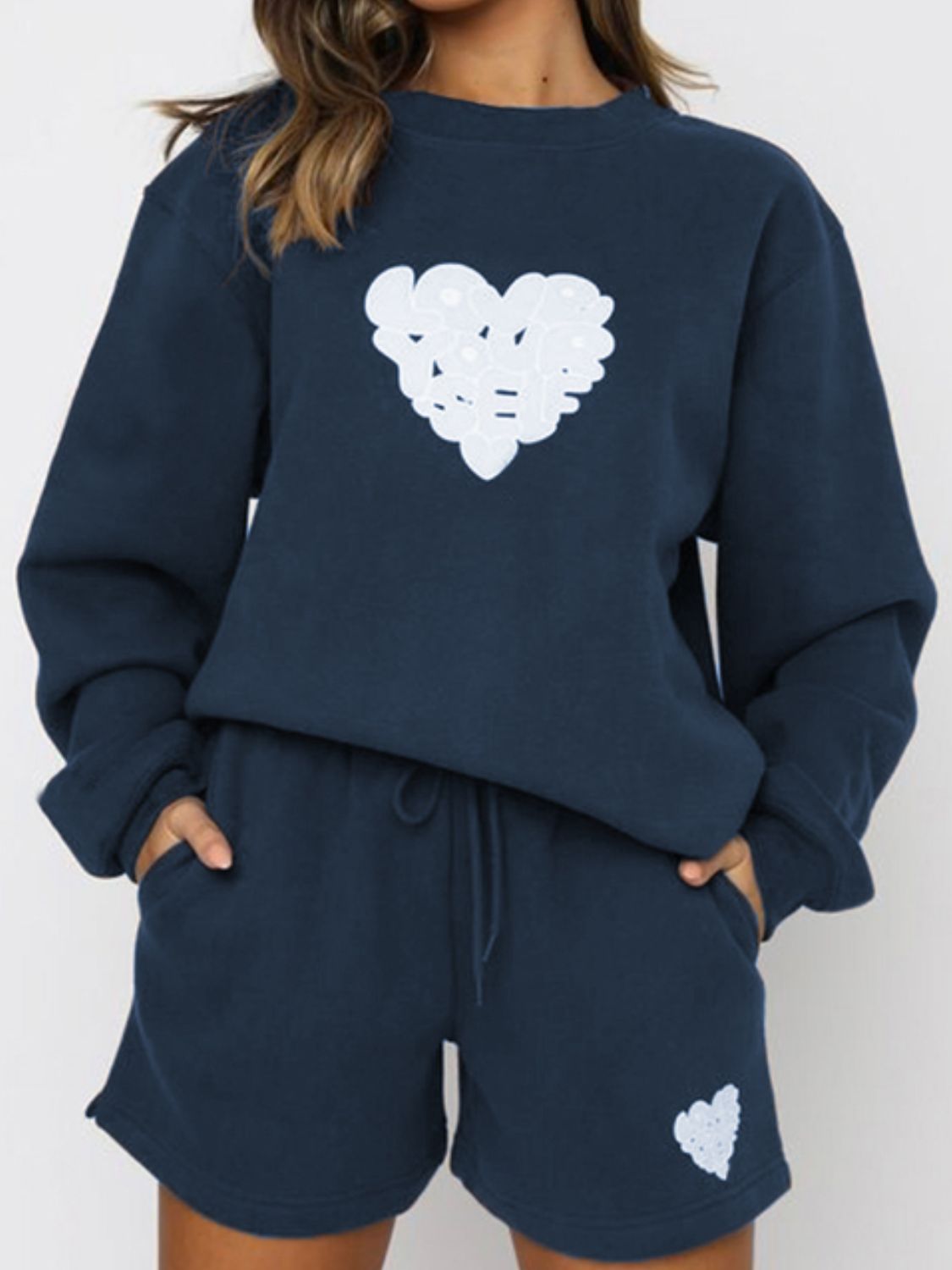 Ensemble sweat-shirt graphique et short avec poches