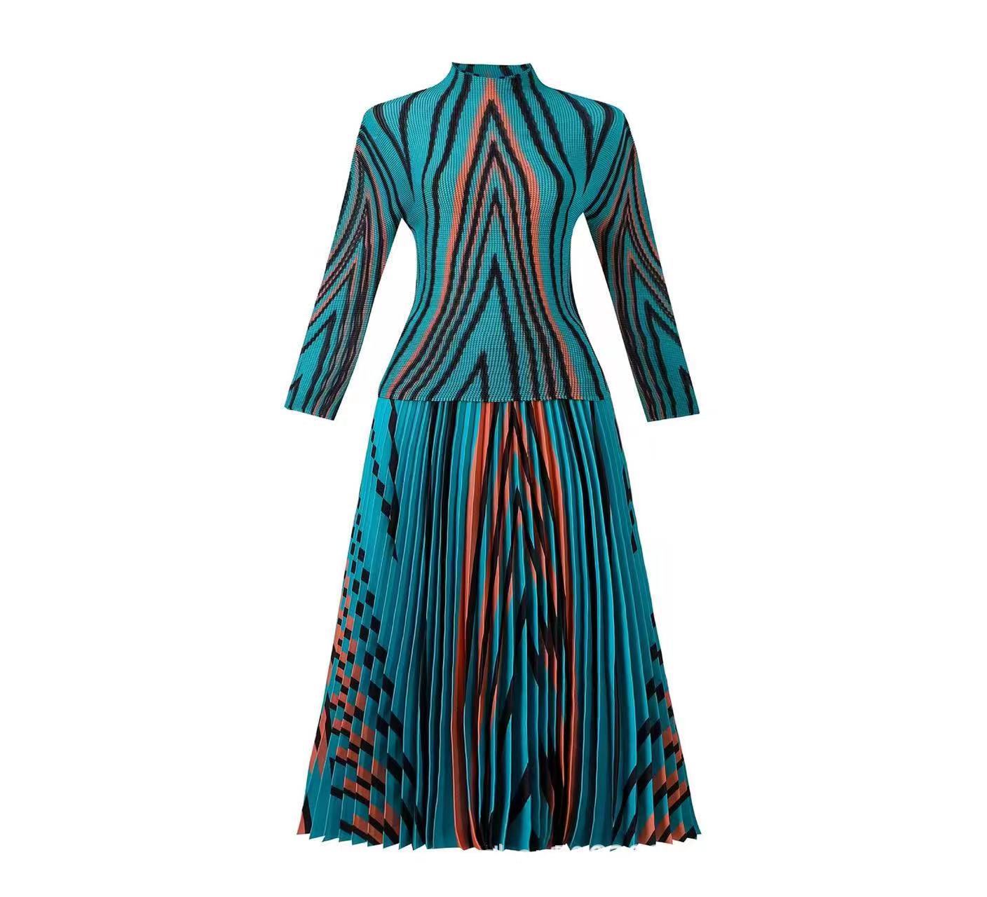 Autumn New Striped Printed Top Pleated Skirt Suit