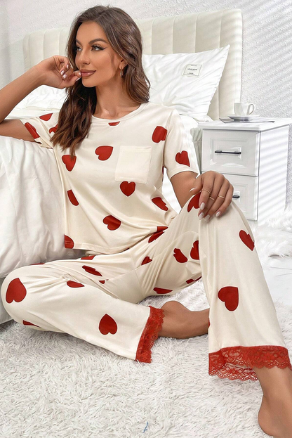 Conjunto de pijama con pantalones y camiseta con dobladillo de encaje y estampado de corazones de San Valentín blanco