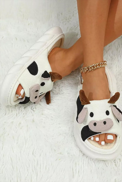 Pantuflas con punta abierta y estampado de vaca lindo blanco